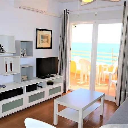 1 Bedroom With Sea Views